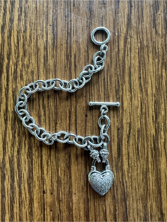 Jewelry - Silver Heart Charm Toggle Bracelet - Women Accessories